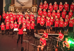 Musical Werkstatt 2023 - Kinder Musical Chor mit Band in Altarraum