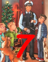 Adventskalender-Hörbuch für Kinder und Familiene - Polizist in Uniform steht mit drei Kindenr und einem Hund vor offener Tür, Christbaum und Kreuz sind im Hintergrund