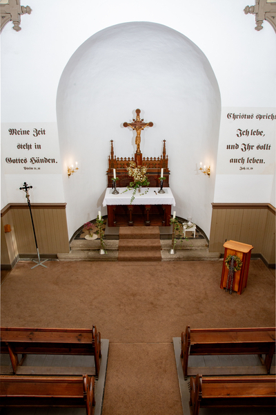 Firedhofskapelle Oelsnitz - vorher 
