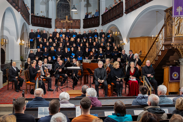 Weihachtsoratorium - Chor und Musiker in der Jakobi Kirche Oelsnitz
