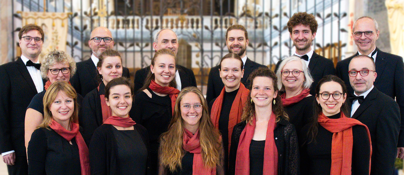 Kammerchor Michaelstein (Quelle: https://www.kammerchor-michaelstein.de/downloads/pressemappe/2023_Kammerchor%20Michaelstein_StBlasien.jpg)